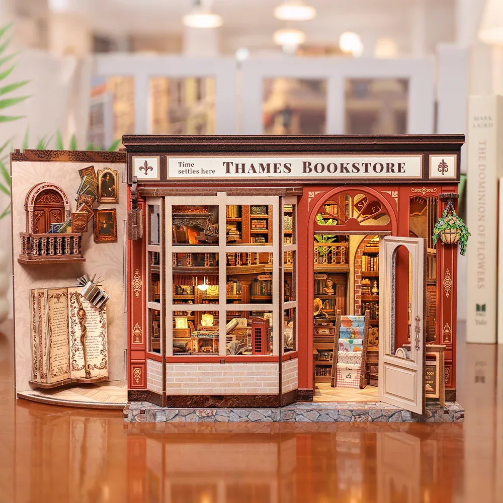 MINIATURE HOUSE - DIY- Thames Bookstore