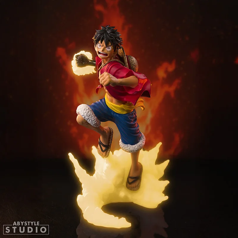 ONE PIECE - Luffy - Glow in the dark SFC figura